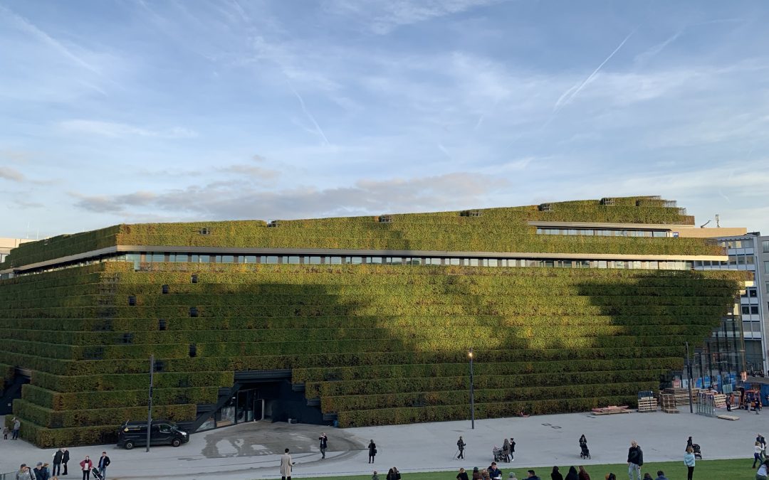 Der Kö-Bogen II in Düsseldorf – ein grünes vorbild